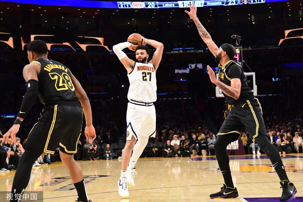 瞩目的年轻 瞩目的年轻